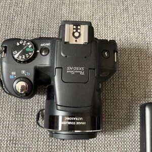 Canon Powershot SX50 HS camera and accessories